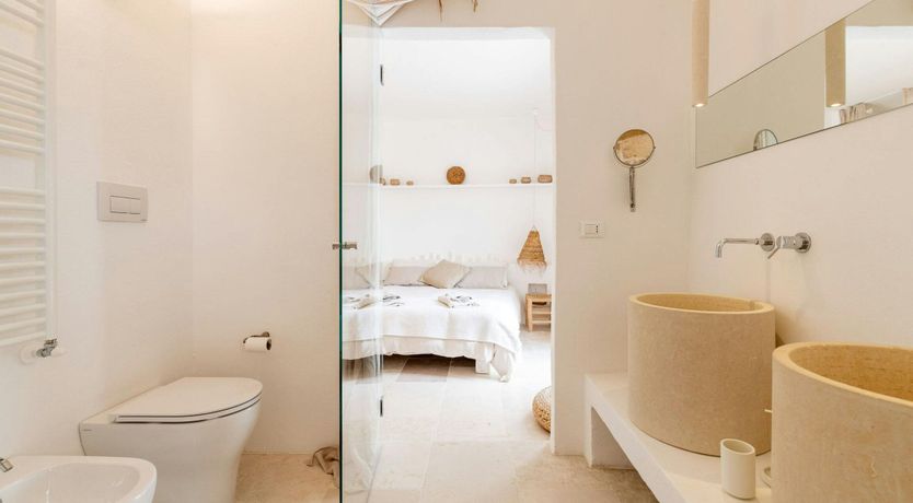 Photo of White Orchard