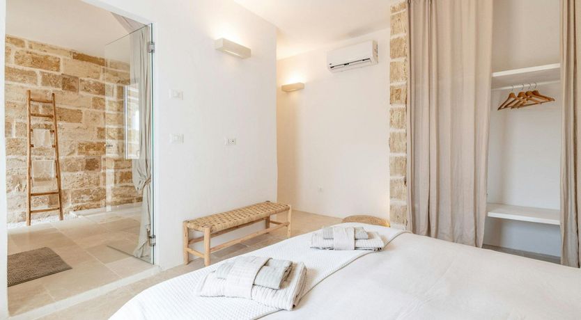 Photo of White Orchard