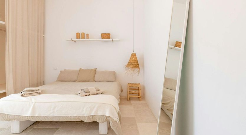 Photo of White Orchard