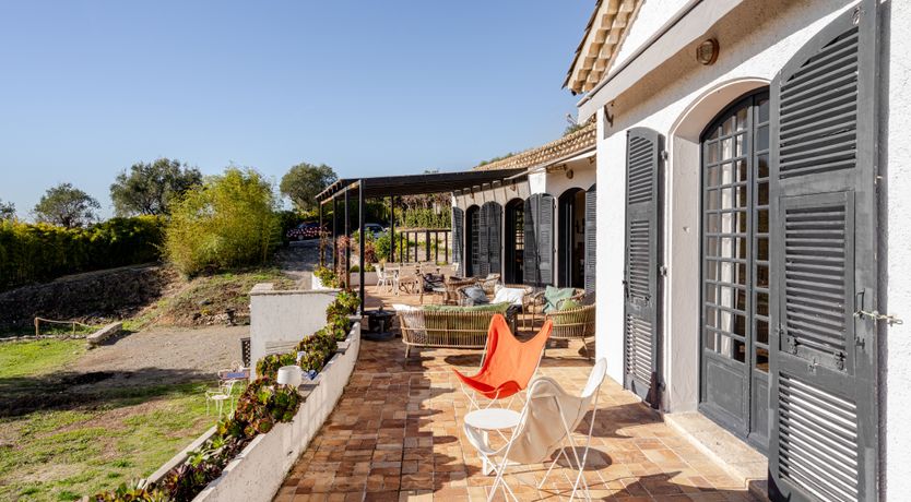 Photo of Hillside Horizon