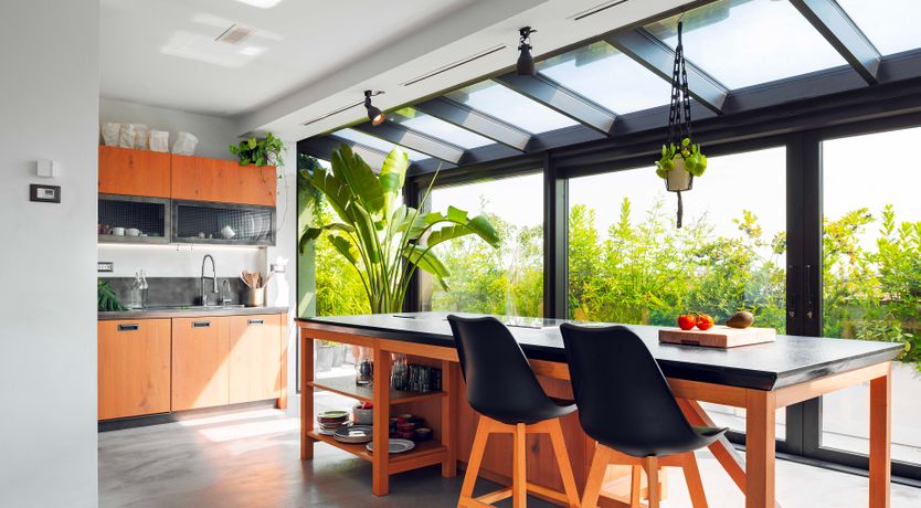 Photo of Milanese Vistas