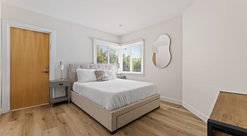 Photo of Tarzana Haven