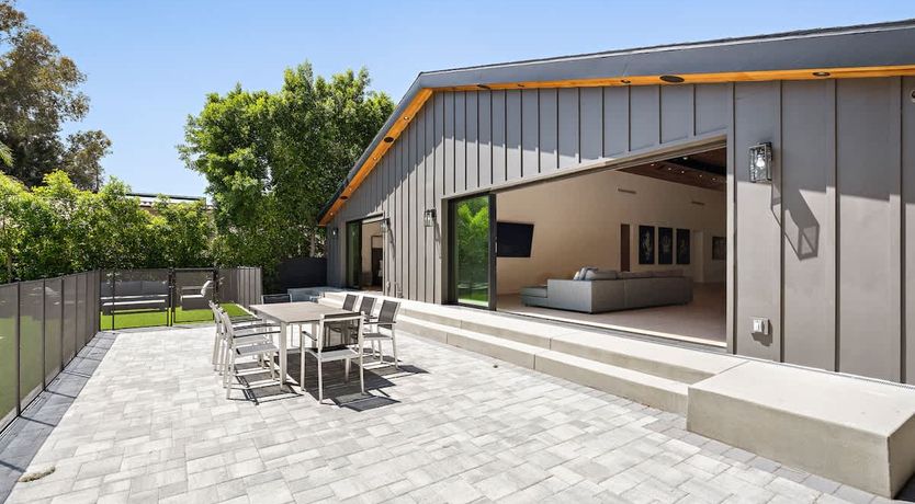 Photo of Hollywood Hideout