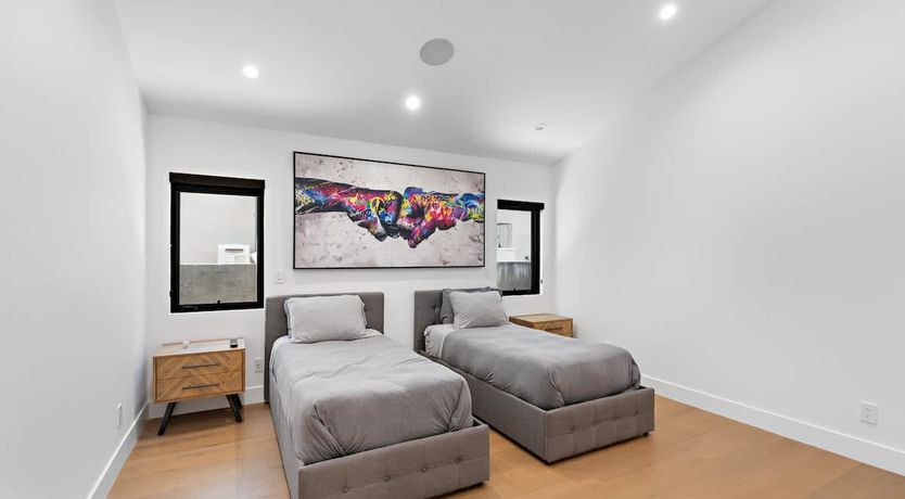 Photo of Hollywood Hideout