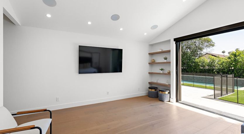Photo of Hollywood Hideout