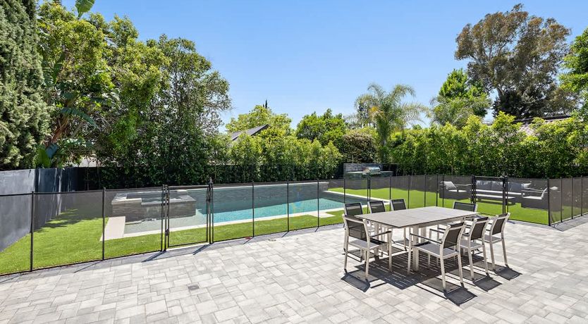 Photo of Hollywood Hideout