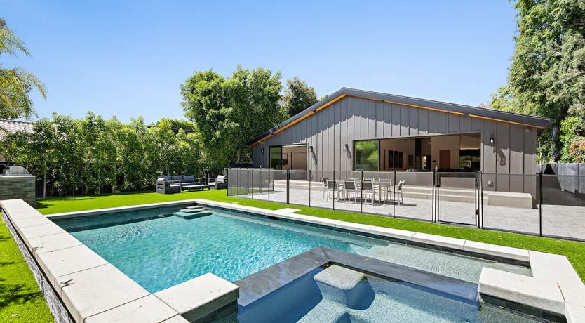 Photo of Hollywood Hideout