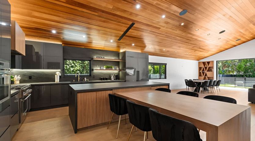 Photo of Hollywood Hideout