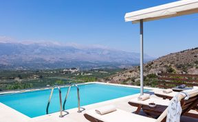 Photo of Terrace on the Hills