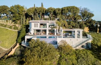 Lovely Alcove Holiday Home