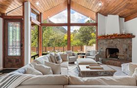 Photo of canyon-cabin