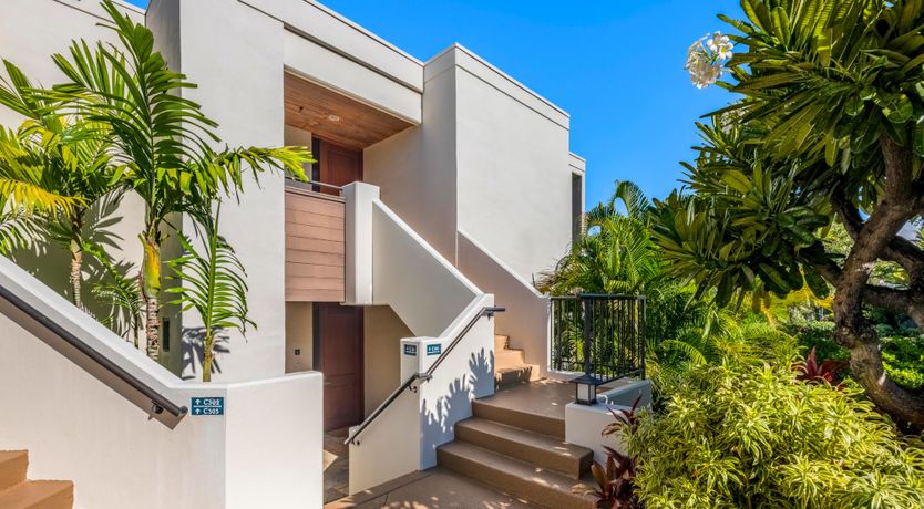 Photo of Island Gateway