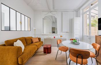 Charm of Paris Holiday Home