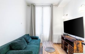 Photo of parisian-fringe