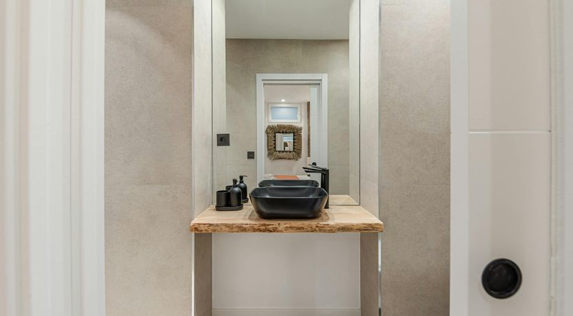 Photo of The Malasa&ntilde;a Base