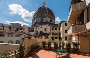 A Florence Embrace Holiday Home