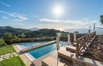 A Sublime Panorama Holiday Home