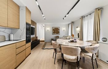 Gardens & Operas Holiday Home