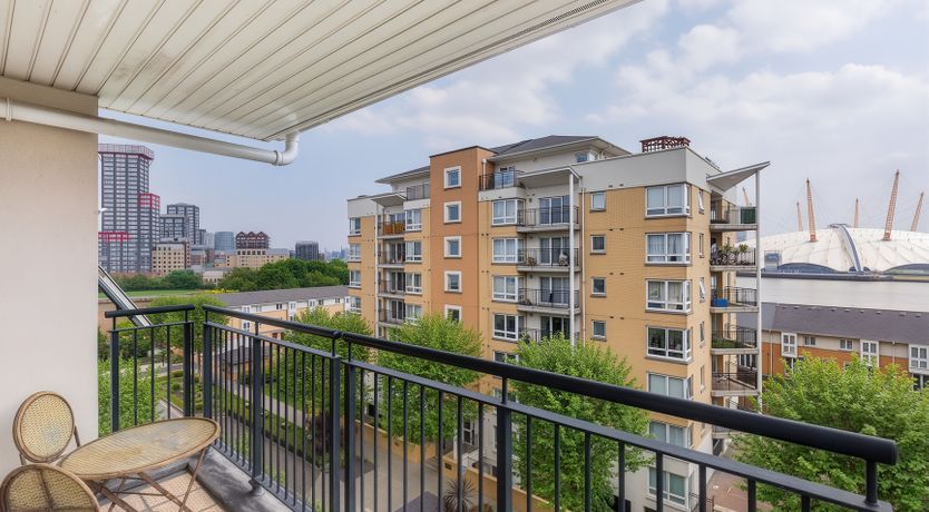 Photo of Canary Gateway