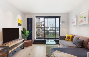 Canary Gateway Holiday Home