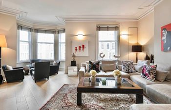 True Living Holiday Home