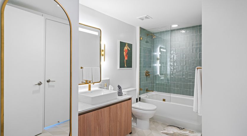 Photo of Eminence & Wonder