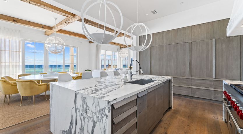 Photo of Bird's Eye Beachside