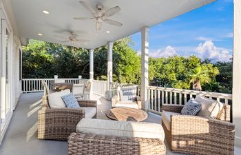 Isle of Palms Hideaway Holiday Home