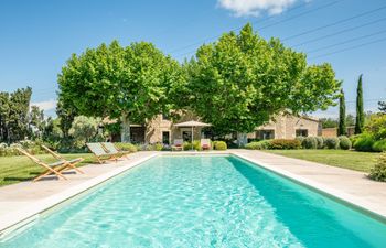 Provençal Radiance Holiday Home