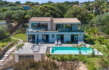 The Indigo Outlook Holiday Home