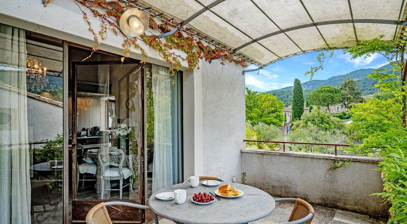 Photo of Old Proven&ccedil;al