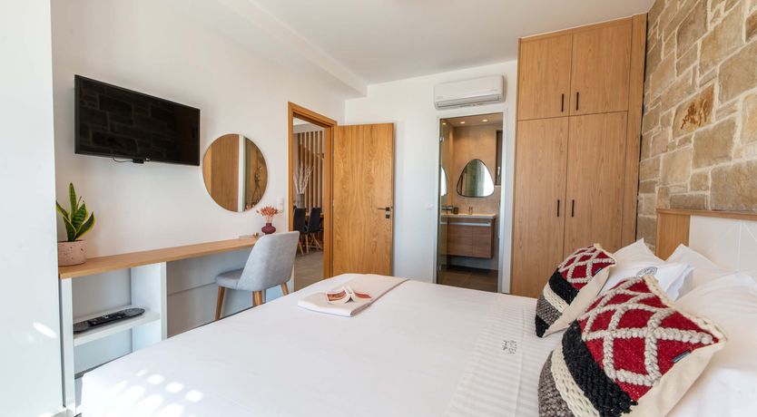 Photo of Bay Horizon