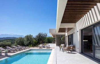 Paradise In Crete Holiday Home