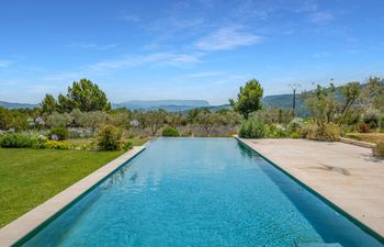 Alpilles Retreat Holiday Home