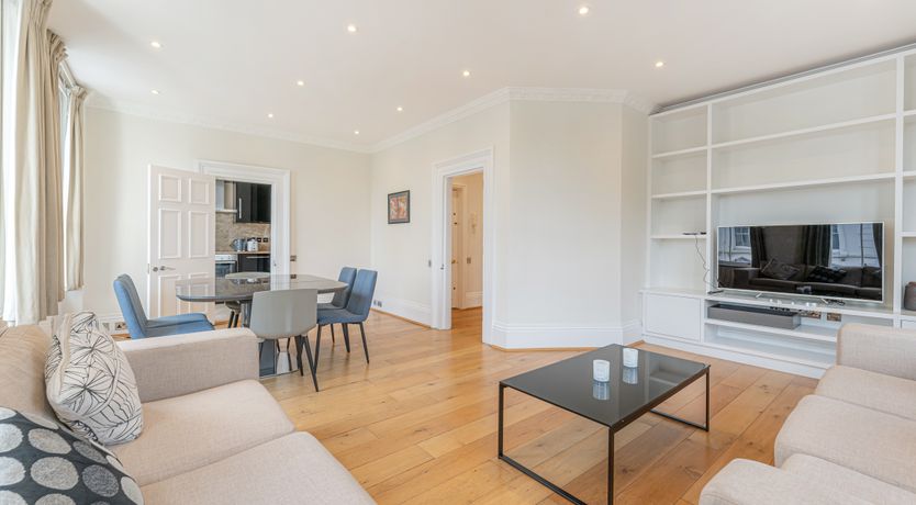 Photo of Hyde & Sleep