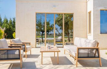 The Warm Estate Holiday Home