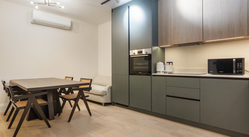 Photo of Bloomsbury Moment