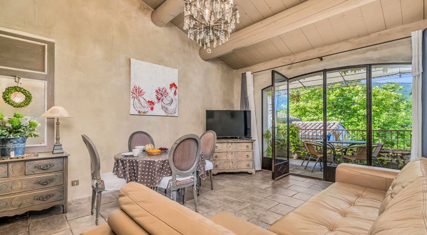 Photo of Proven&ccedil;al Set