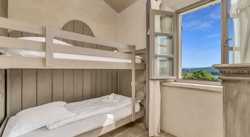 Photo of Proven&ccedil;al Set