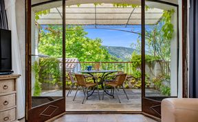 Photo of Provençal Set