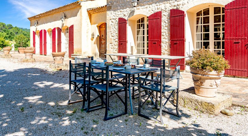 Photo of Luberon Vines & Woodland