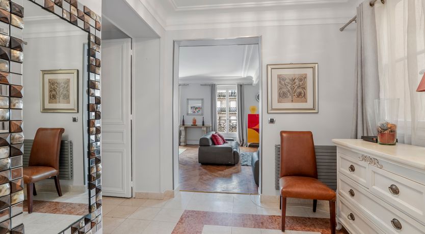 Photo of Triumphant Paris