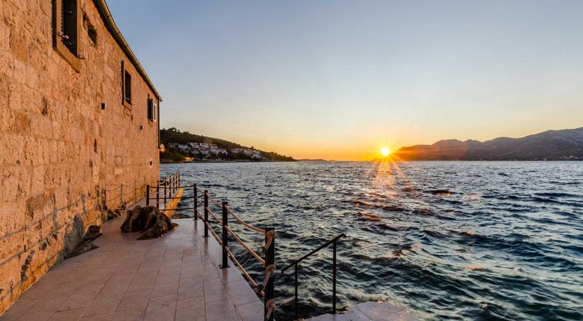 Photo of Stone & Earth