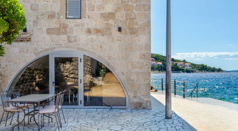 Photo of Stone & Earth