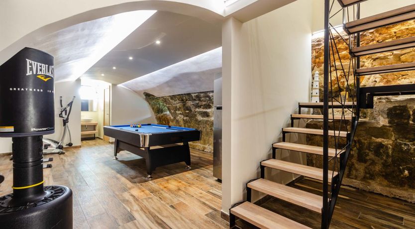 Photo of Stone & Earth