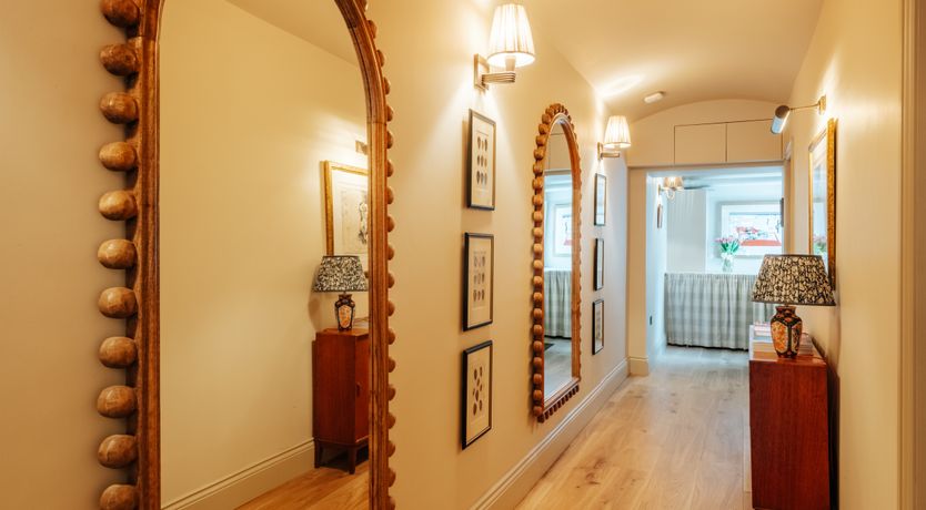 Photo of Notting Hill Elegance