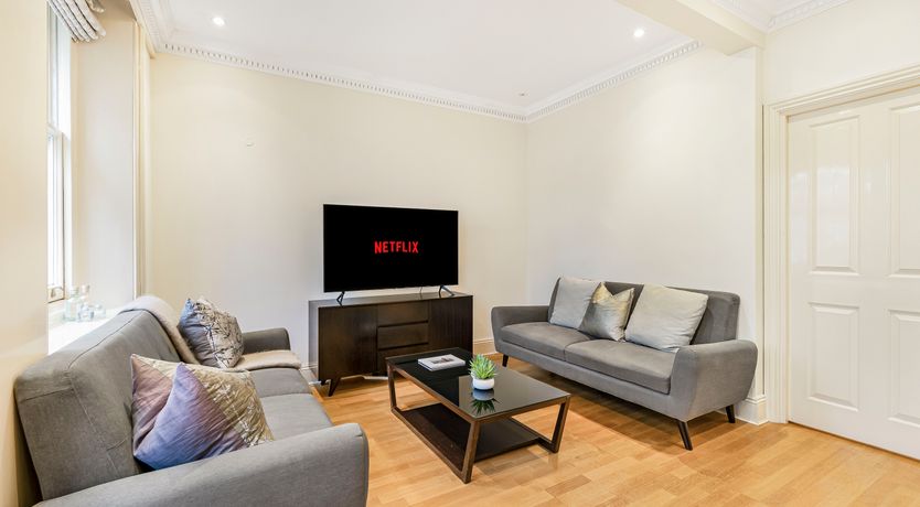 Photo of Knightsbridge Grandeur