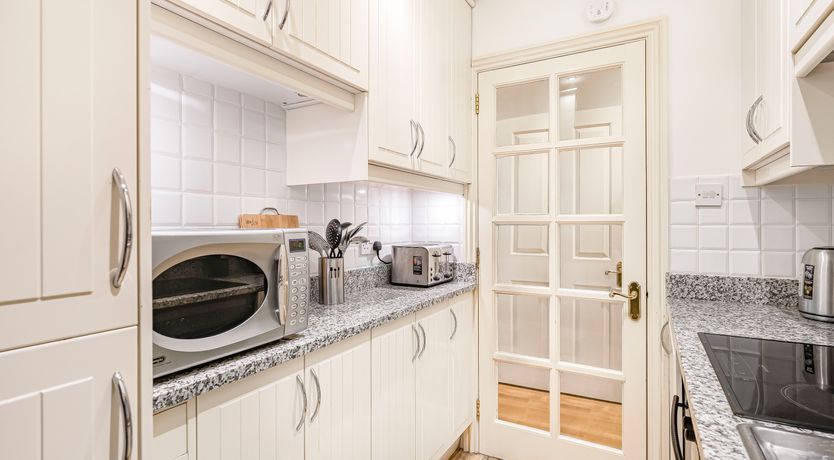 Photo of Knightsbridge Grandeur