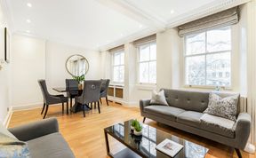 Photo of Knightsbridge Grandeur