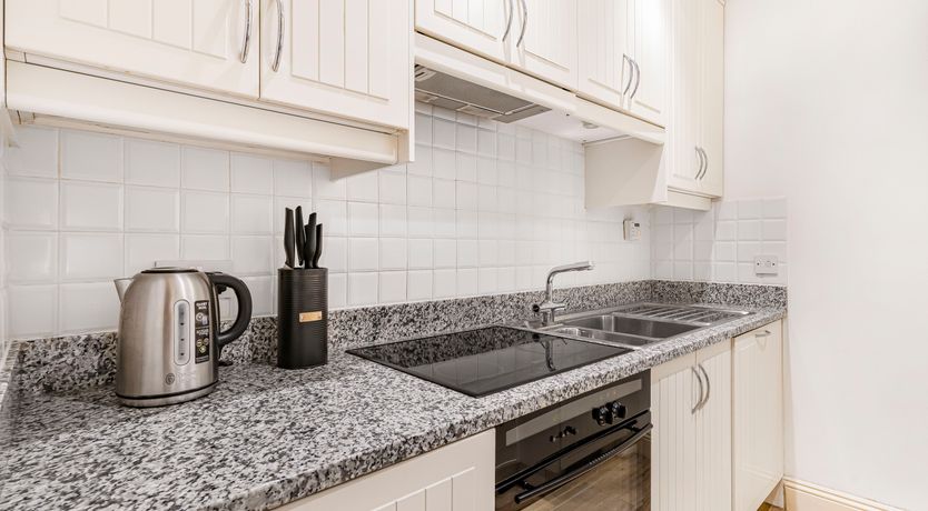 Photo of Knightsbridge Grandeur